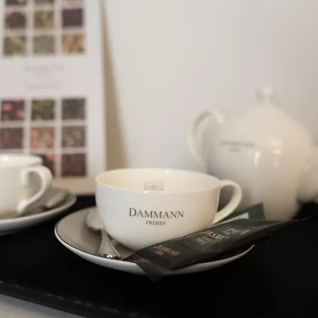 Caffe Delle Rose Les Гостевой дом 4*
