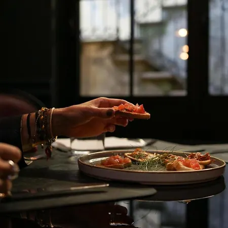 Caffe Delle Rose Les Guest house 4*