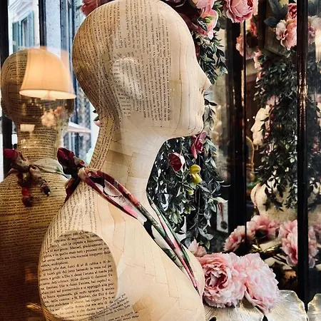 Caffe Delle Rose Les Гостевой дом Вербания