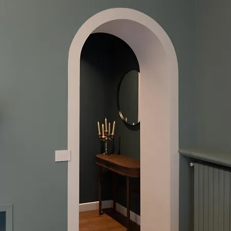 Caffe Delle Rose Les بيت ضيافة فيربانيا